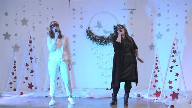 Софья Головина и Полина Матяева - Арлекино cover (Алла Пугачева) смотреть онлайн