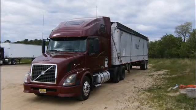 CAMINHAO VOLVO VNL 465 HP NOS ESTADOS UNIDOS смотреть онлайн