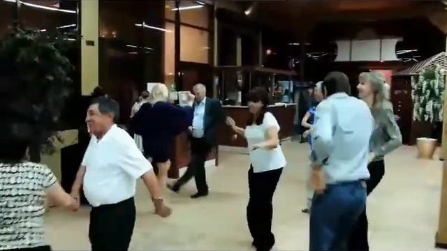 Праздничный город, ведущий Николай смотреть онлайн