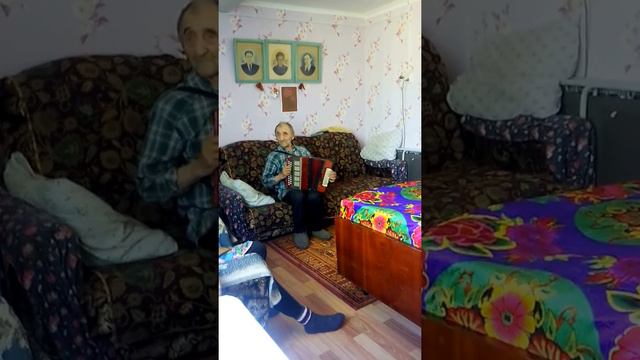 Веселый дед Егор (п.Диасеръя Республика Коми) смотреть онлайн