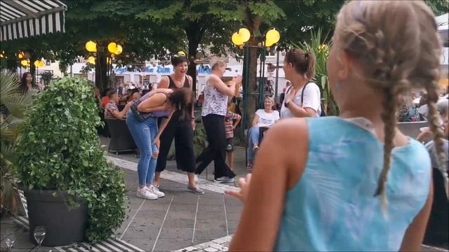 Austria Bushman Prank 2022 Amstetten Part 2 смотреть онлайн