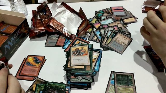 Datto, CCkun, and Holtz open a German 3rd edition box of Magic cards смотреть онлайн