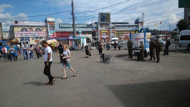 На улицы Брянска возвращаются 90 - ые смотреть онлайн