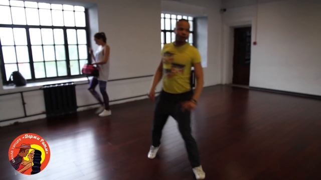 Уроки реггетон для начинающих и продолжающих в Держи Ритм смотреть онлайн