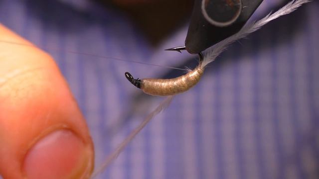 Личинка Ручейника Caddis Larva. Как живая! смотреть онлайн