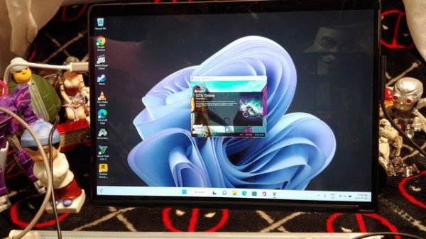 Surface Pro 9 Review & Gaming Benchmark GTAV Fortnite