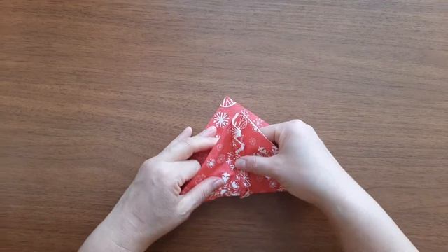 Водопад из салфеток - Как сложить салфетки 折叠抹布 莲花