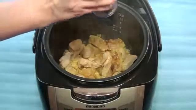 Жаркое по крестьянски в REDMOND M70 смотреть онлайн