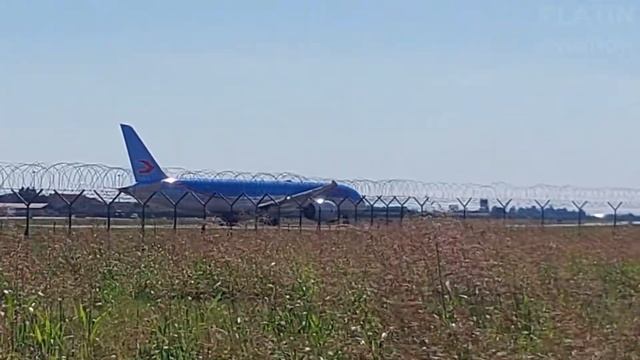 DREAMLINER TAKEOFF, A320 & MORE | Plane Spotting Verona Airport смотреть онлайн
