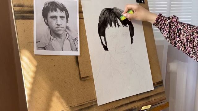 Что такое «сухая кисть»? Рисуем портрет В. Высоцкого в технике «сухая кисть». смотреть онлайн