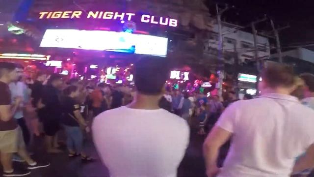 Самая шумная улица Таиланда  Пхукет  Бангла Роуд 2016  Патонг  Пхукет Таун