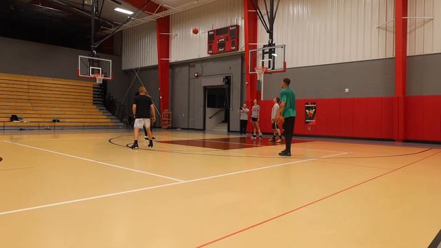 Mason Gillis and Eric Hunter Jr. workout with Jordan Delks смотреть онлайн