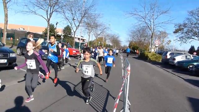 CORRIDA D'AULNAY 2014.11.11 - POUSSINS - DEPART смотреть онлайн