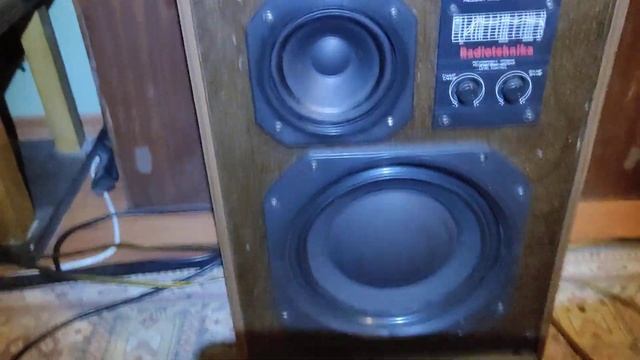 Затемнение выгоревших динамиков чертежной тушью или чернилами колонки радиотехника S-90F смотреть онлайн