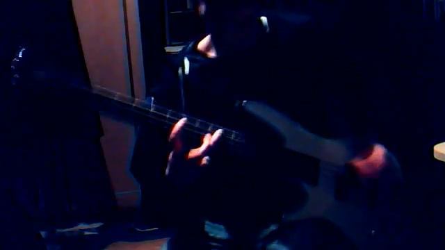 Time is running out - Muse (Bass Cover) смотреть онлайн