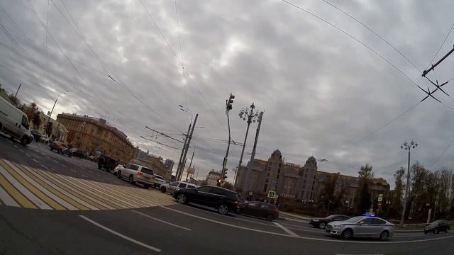 Гуляем у станций метро: Баррикадная смотреть онлайн