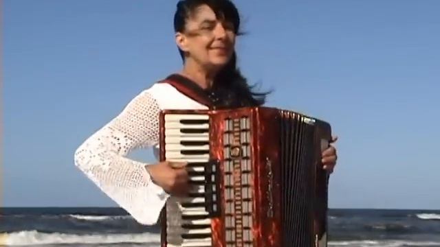 WIESŁAWA DUDKOWIAK - With Accordion On Beach 2 ,  The Most Beautiful Relaxing Melody