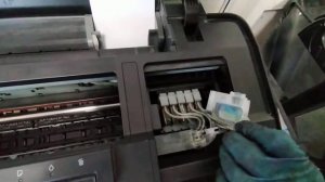 Принтер эпсон полосит, удаление воздуха из шлейфа. Epson L1800 1410 L800 и L850