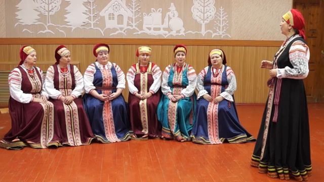 Сводная хоровая группа "Россиянка" и "Сельские зори". Разучивание песни "Ивушки, вы, ивушки". смотреть онлайн