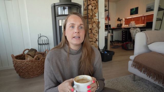 WHAT HAPPENED TO MY BODY after 2.5 months with NO sunlight?! | Seeing the effects of Polar Night смотреть онлайн