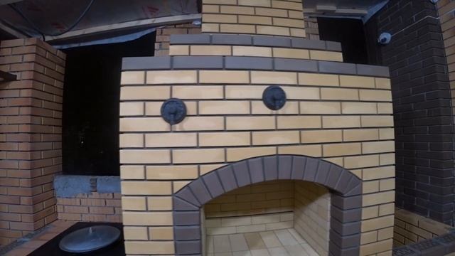 Барбекю в открытой беседке из пустотелого кирпича. смотреть онлайн