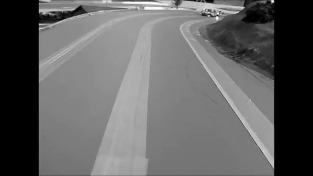 KYOSO dNaNo on slotcar circuit.wmv смотреть онлайн
