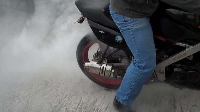 vfr 400 burnout смотреть онлайн