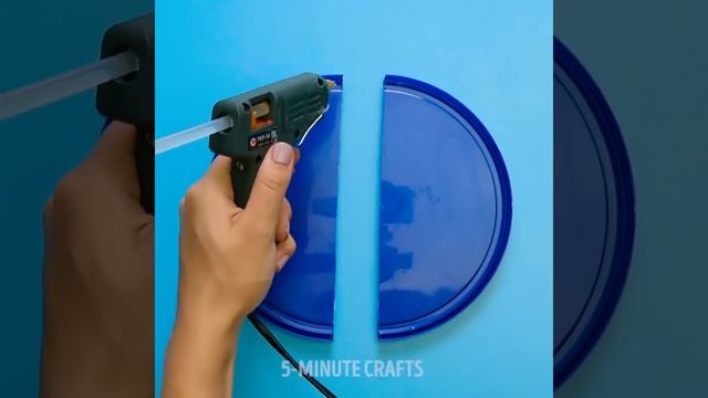 22 ПОТРЯСАЮЩИХ ИДЕИ С ПЛАСТИКОВЫМИ БУТЫЛКАМИ смотреть онлайн