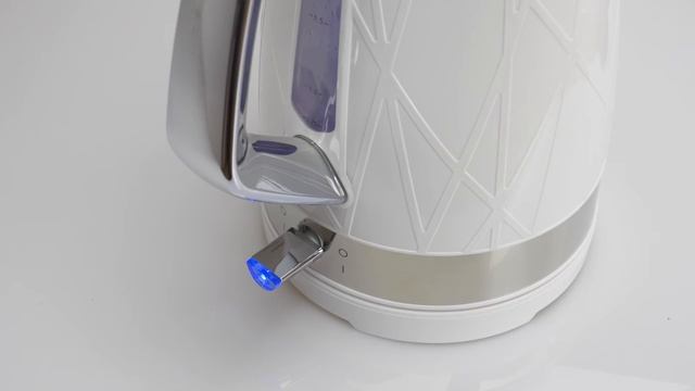 Varná konvice Russell Hobbs Structure White 28080-70 смотреть онлайн