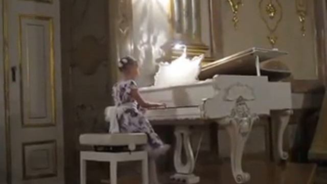 1045 И С Бах Менуэт g moll Исп Рудь Екатерина 8 лет смотреть онлайн