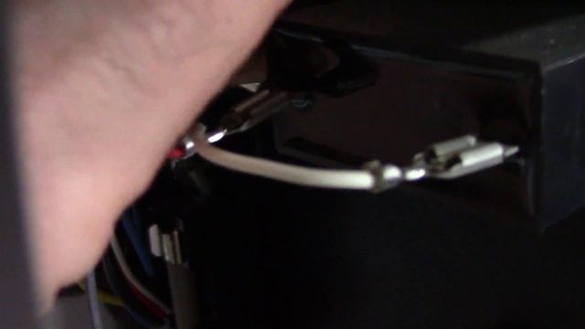 How to remove a Magnetron - Whirlpool GE Microwave Oven смотреть онлайн