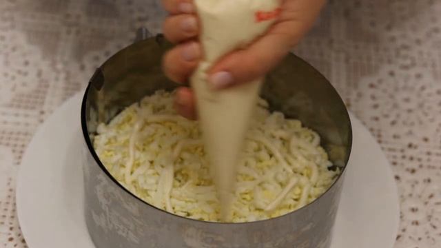 Очень вкусный салат Нежность с крабовыми палочками