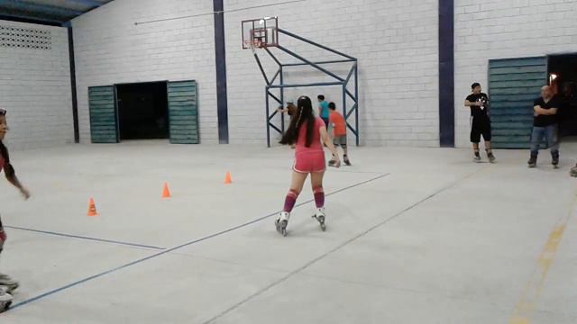 Jóvenes pantinadores del Club "Fiebre Sobre Ruedas" en Miguel Alemán, Tam, смотреть онлайн