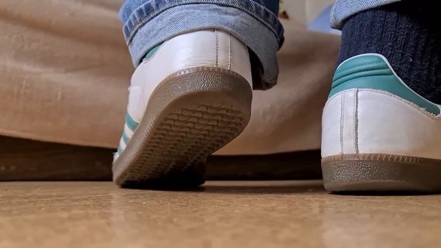 Adidas Samba OG White green On Feet Video смотреть онлайн