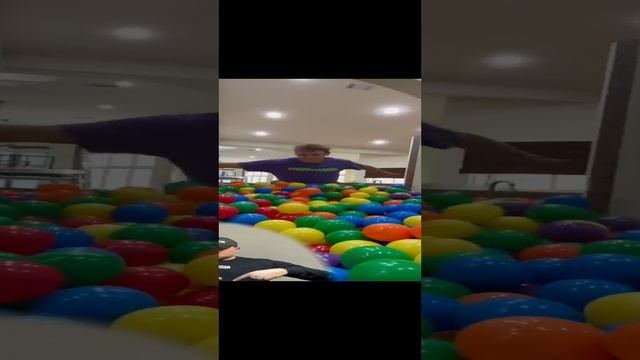 Сухой бассейн дома - шарики для сухого бассейна смотреть онлайн