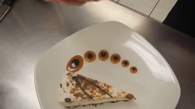 Plate Like a Pro - Skor Cheesecake смотреть онлайн