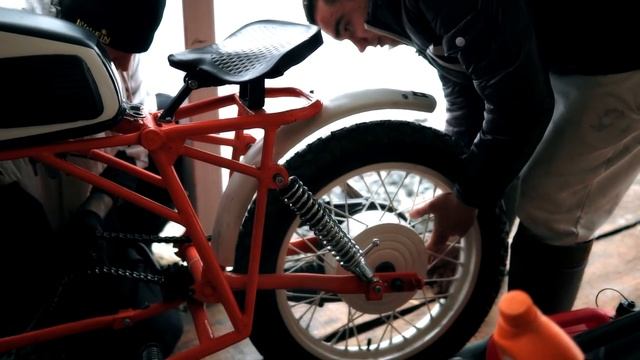 Злой МИНСК ВАЛИТ ШО ДУРНОЙ ! Капиталка мотора ИЖ юпитер и первый запуск ? смотреть онлайн