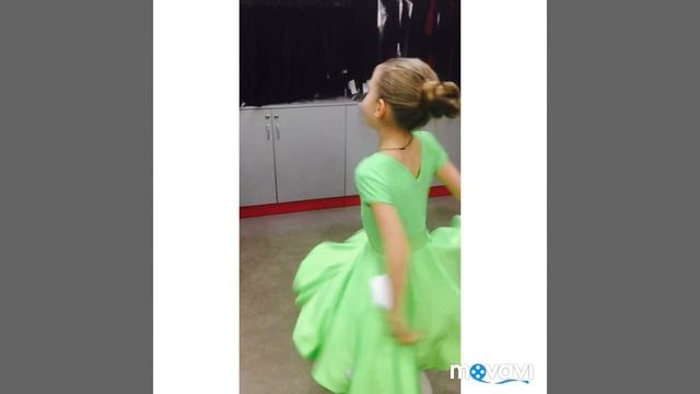 Примерка моего нового бального платья проходит вот так:) смотреть онлайн