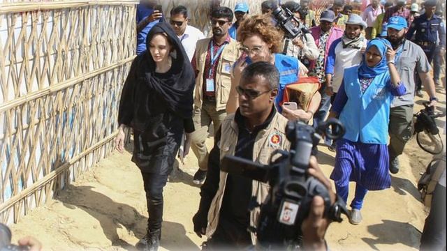Angelina Jolie | Анджелина Джоли прилетела в бангладеш 2019 смотреть онлайн