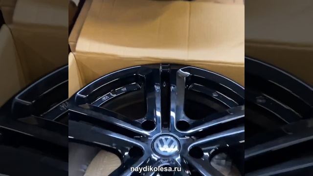 Диски Мелори Mallory смотреть онлайн