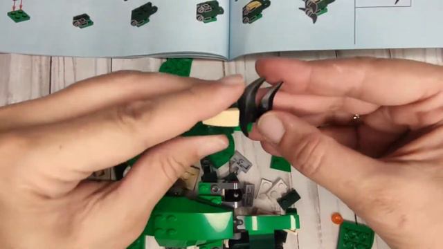 Собираем Птеродактиля из Lego смотреть онлайн