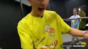 кто последний покинет врашаюший круг получит 1000 баксав А4