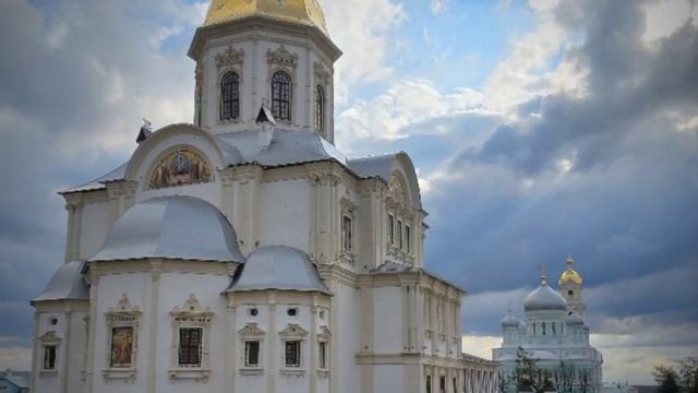 Молитвы на почет и уважение. На работе, в семье, в обществе #молитва #псалмыСестерСоболь #любовь смотреть онлайн