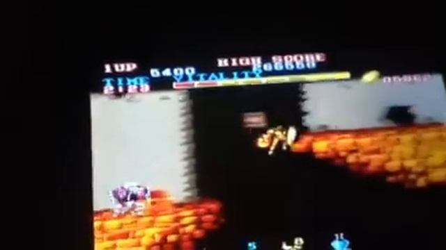 Black Tiger Capcom Arcade Cabinet (Level 7 jump trouble*) *Press up WHILE jumping! смотреть онлайн