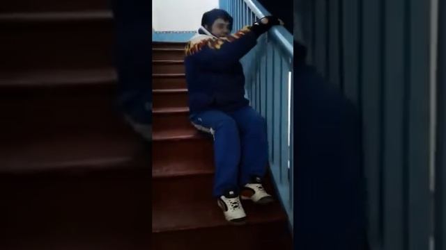 Как инвалиды ходят в гости))) смотреть онлайн