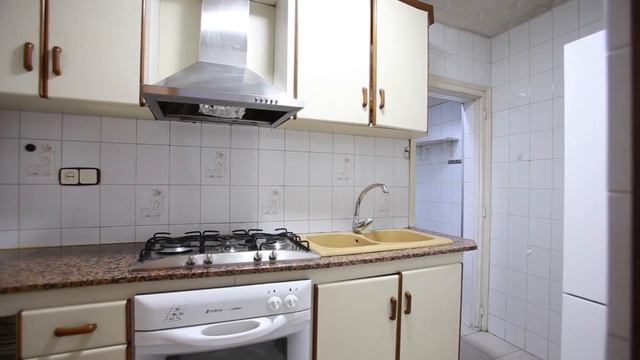 CENTURY 21 URBAN LA LLAGOSTA CORTS CATALANES 3 смотреть онлайн