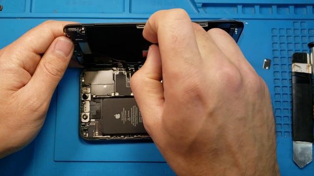 iPhone 11 Pro Max LCD replacement / Замена экрана на Айфон 11 про Макс смотреть онлайн
