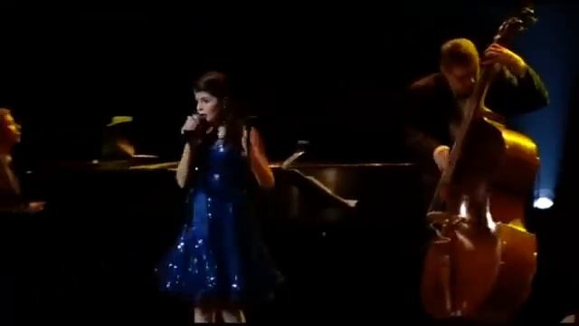 A Tisket a Tasket - Nikki Yanofsky смотреть онлайн