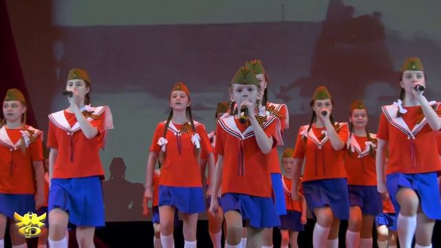 Ансамбль "Неразлучные друзья". "И все-таки мы победили" смотреть онлайн