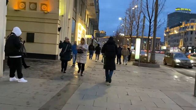 РАЗБЕЙ БУТЫЛКУ - ЗАБЕРИ ДЕНЬГИ | ЧЕЛЛЕНДЖ | ПРОВЕРКА ЛЮДЕЙ НА ПРОЧНОСТЬ смотреть онлайн